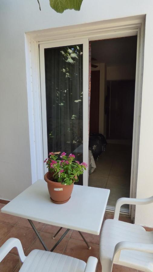 לרנקה Kalampakas Guesthouse מראה חיצוני תמונה
