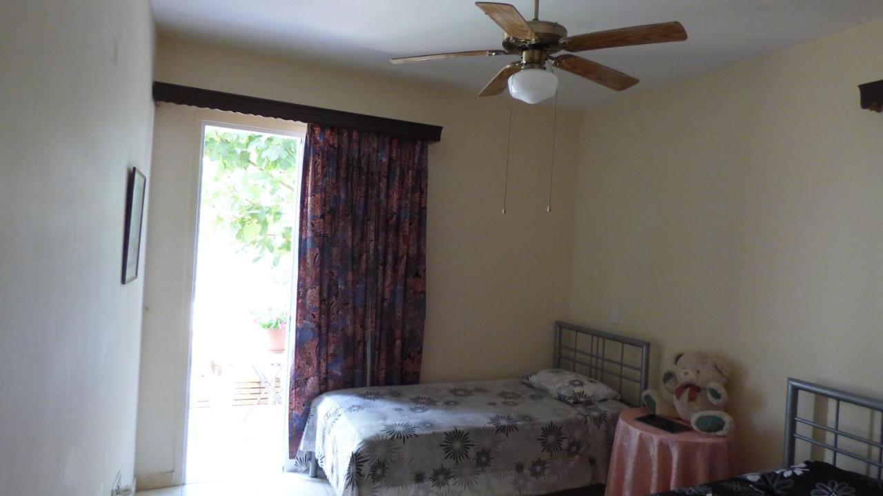 לרנקה Kalampakas Guesthouse מראה חיצוני תמונה